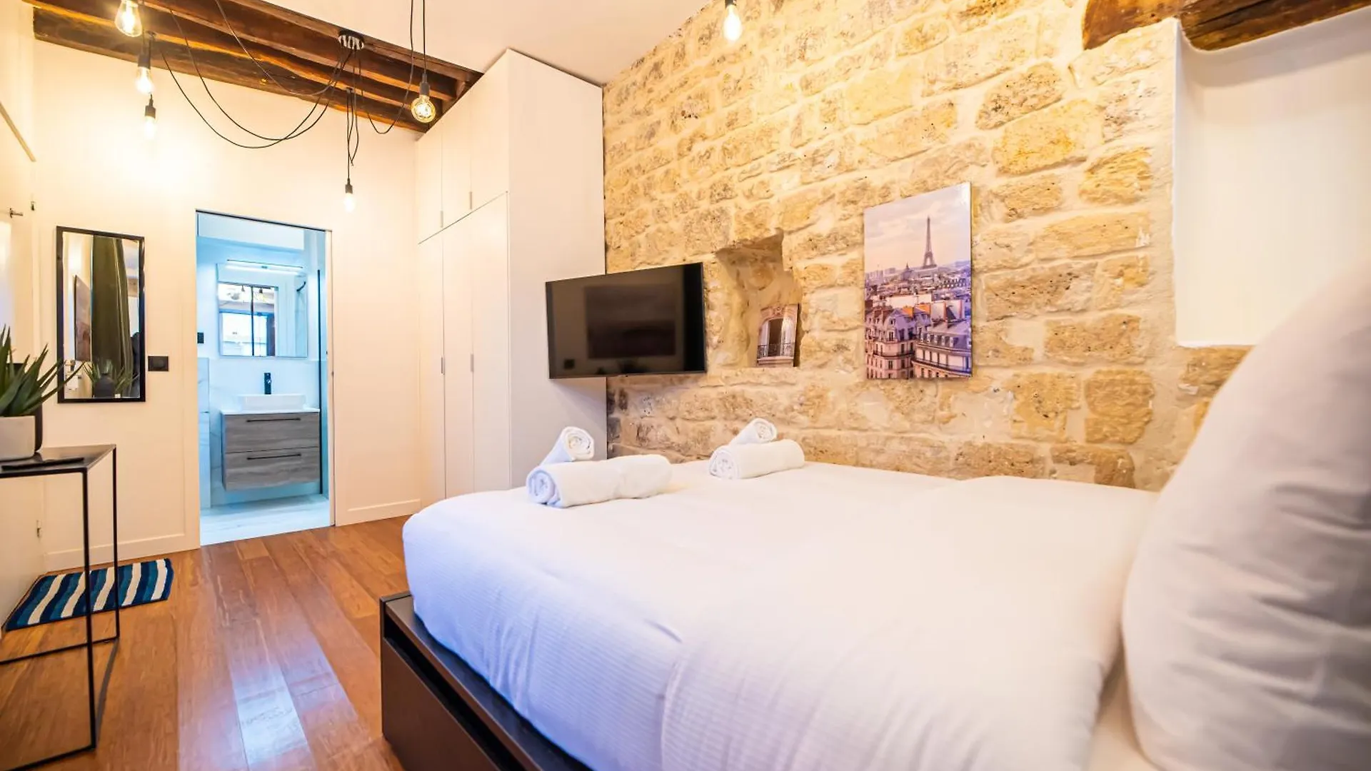 Lovely Apartment In Paris -